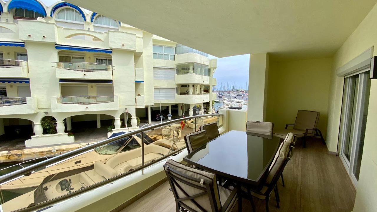 Capaldi Luxury Holiday Rentals Puerto Marina Benalmadena Exterior photo